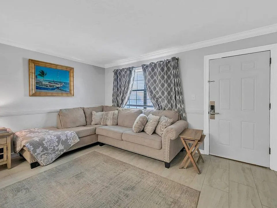 312 Bream Ave #2-ID1502006P