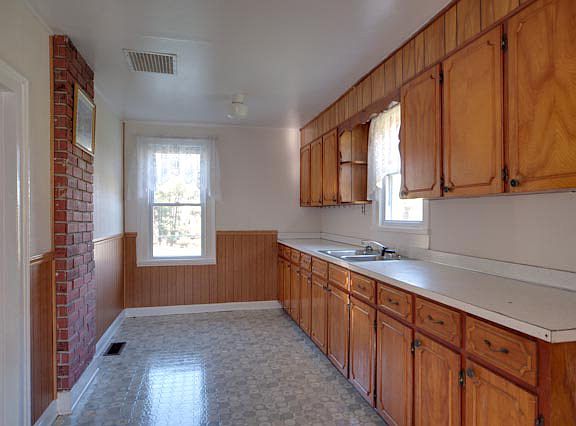 2nd image of 639 Homeplace Ln