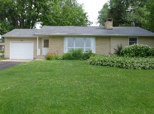 372 W Hillcrest St, Ellsworth, WI 54011