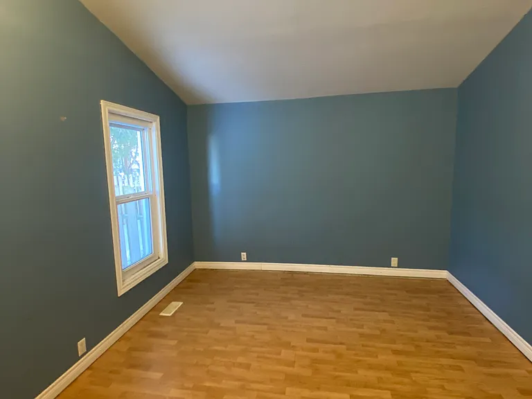104 Queen St N #MAIN FLOOR — Photo 5
