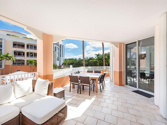 3rd image of 737 Crandon Blvd APT 202