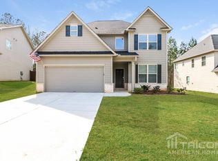 156 Parkway Dr, Fairburn, GA 30213