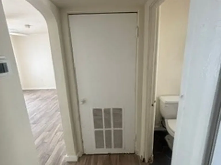 1405 W Clarendon Ave — Photo 18