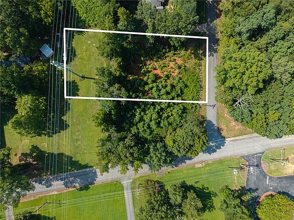 2nd image of 101/103 Stardust Ln