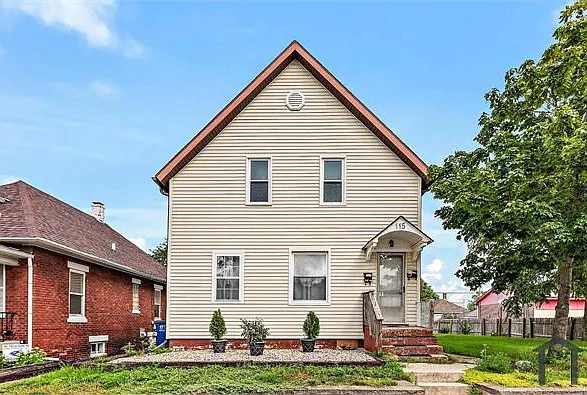 115 W Barker Ave #2