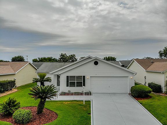 2nd image of 804 Ramos Dr