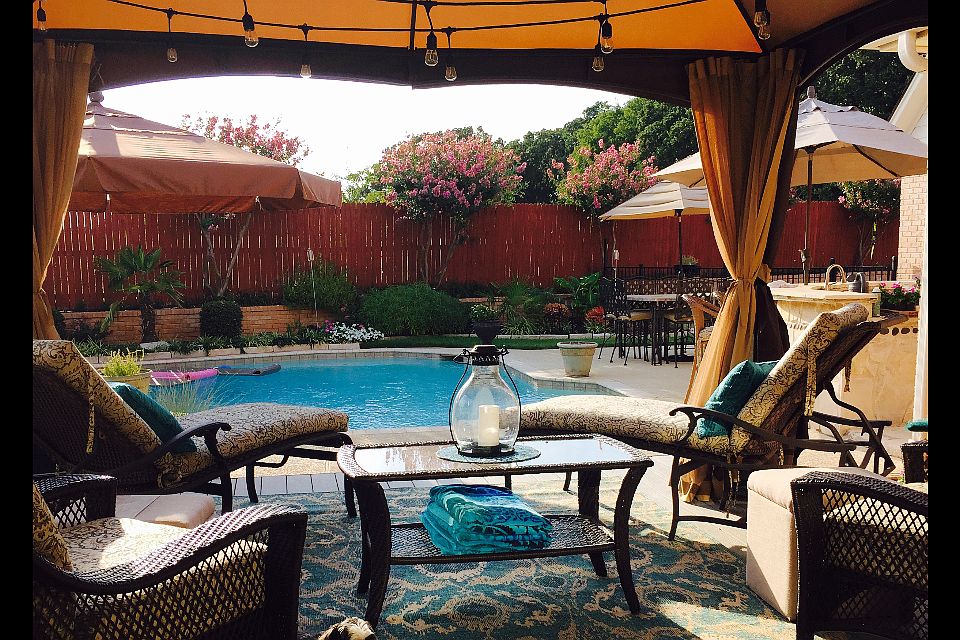 Backyard pool & deck
