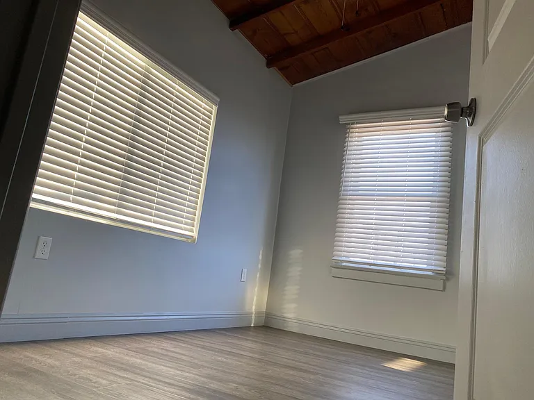 6583 Oasis Ave — Photo 5