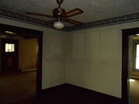 4th image of 3720 Miller Dr