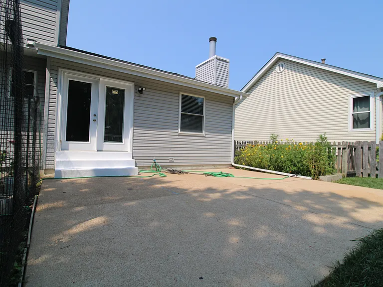 912 Oakwood Farms Ln — Photo 35