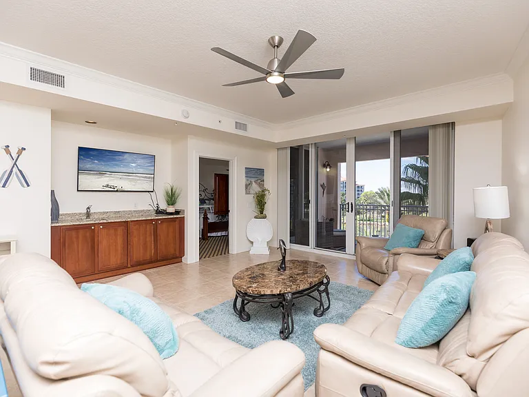 102 Yacht Harbor Dr #468 — Photo 6