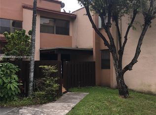 445 W Park Dr #1044, Miami, FL 33172