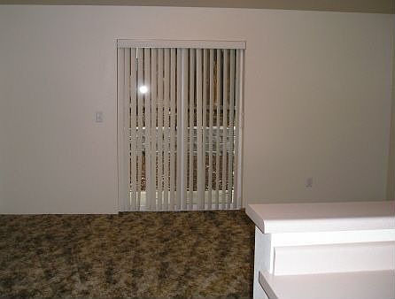 Living area w/doors to patio