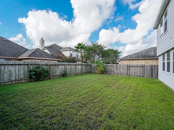 5th image of 20931 Brodie Ln