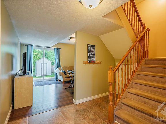 3rd image of 144 Glamorgan Dr