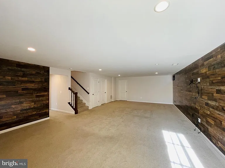 508 Sourwood Ct — Photo 7