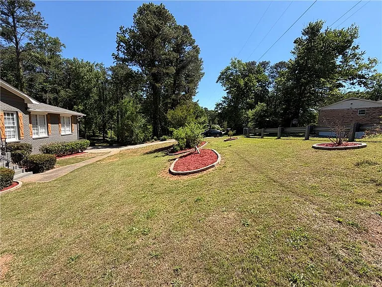 3336 Camelot Dr — Photo 88