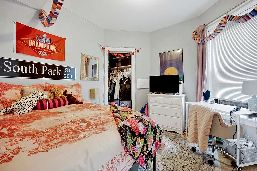 3 bed, 1600 sqft, $3,700 — Photo 3
