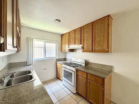 5th image of 7638 Milton Ave APT B