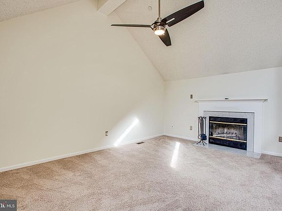 5th image of 7004 Irwell Ln Unit 12E