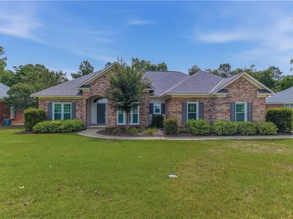 167 Buckhead Dr, Smiths Station, AL 36877