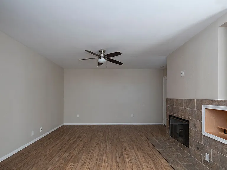 3736 Arnold Avenue — Photo 6