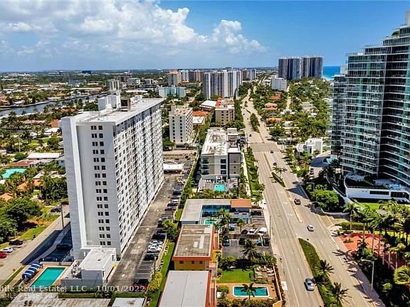 4th image of 2131 N Ocean Blvd