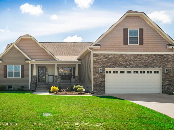 2822 Autumn Blaze Court, Greenville, NC 27858