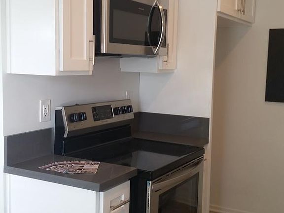 3rd image of 360 Lime Ave APT 105