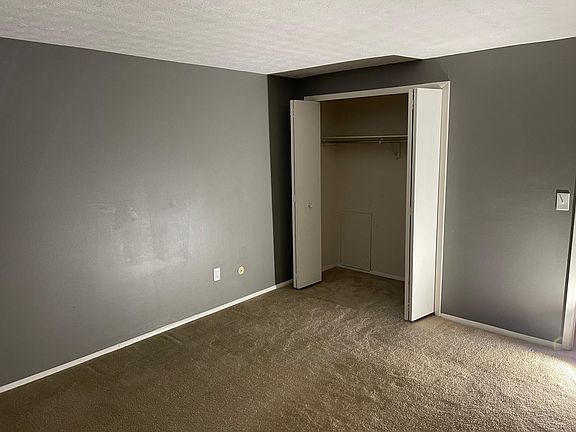 5th image of 54 King Arthur Blvd