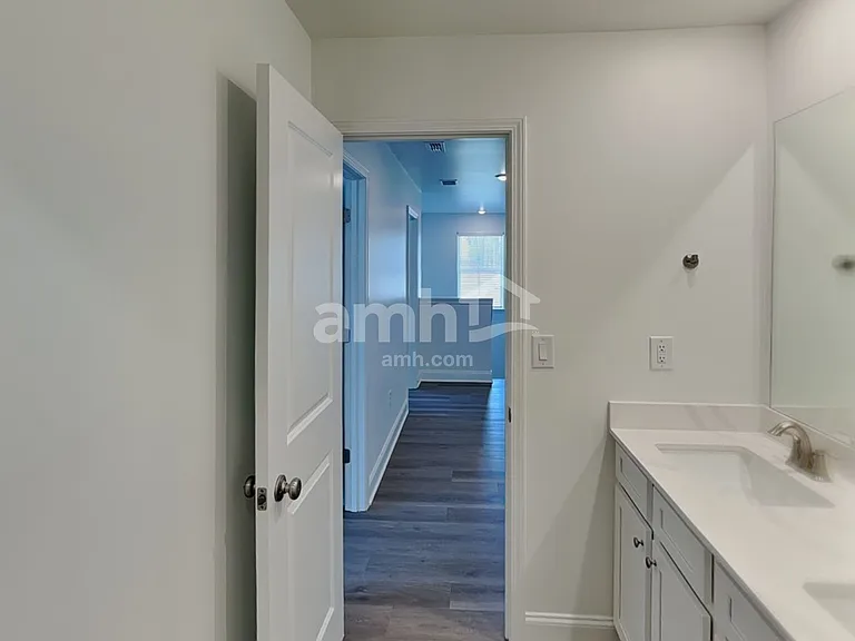1648 Aquamarine Dr — Photo 12