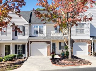 859 Pelican Bay Dr, Pineville, NC 28134