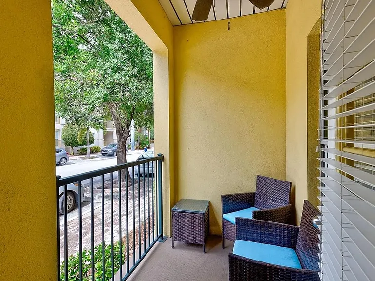 2331 W Horatio St #816 — Photo 14
