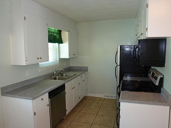 4th image of 5521 Oakland Blvd NW