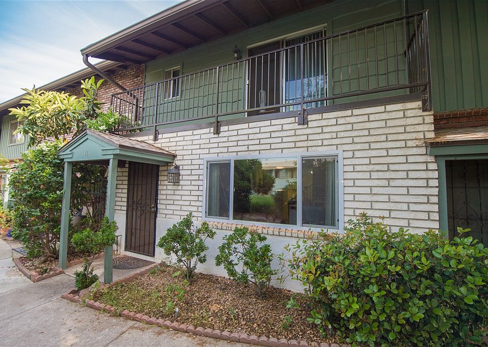 1st image of 749 S. Mollison #11