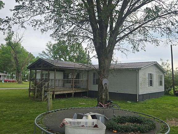 2nd image of 128 Chapel Hill Rd
