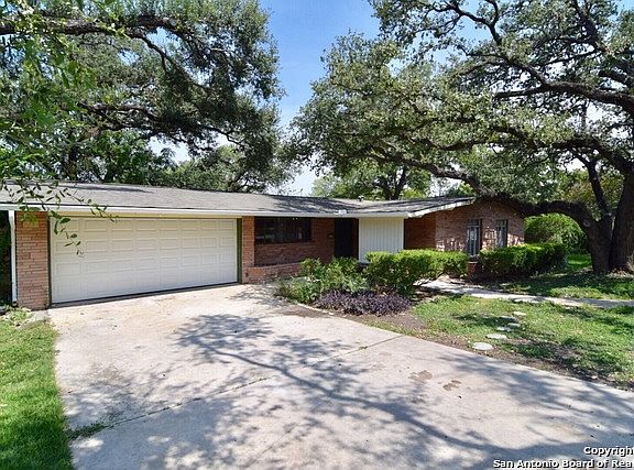 2nd image of 527 Burnside Dr