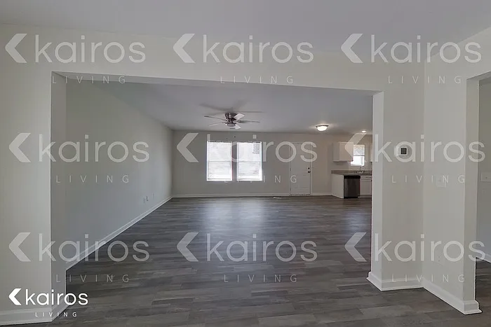 306 Foxtrot Trl — Photo 3