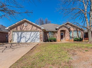 611 Coal Creek Dr, Mansfield, TX 76063