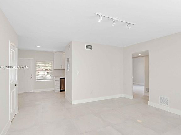 3rd image of 930 SW 24th Ct #A