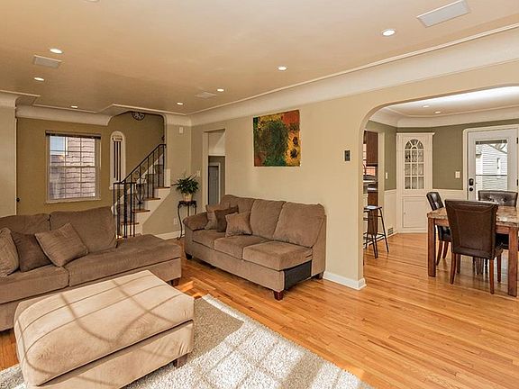 3rd image of 6216 Brookside Dr