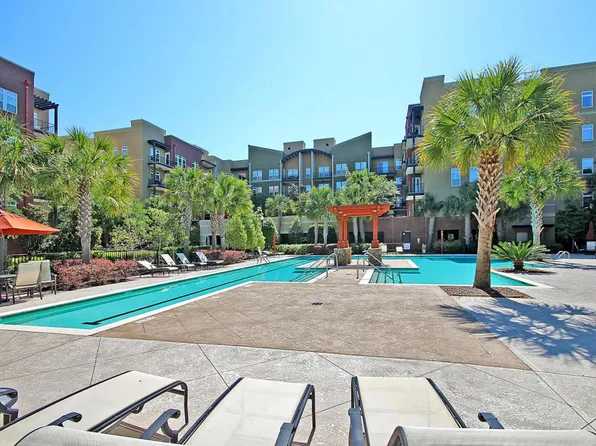 125 Pier View St Unit 305, Daniel Island, SC 29492