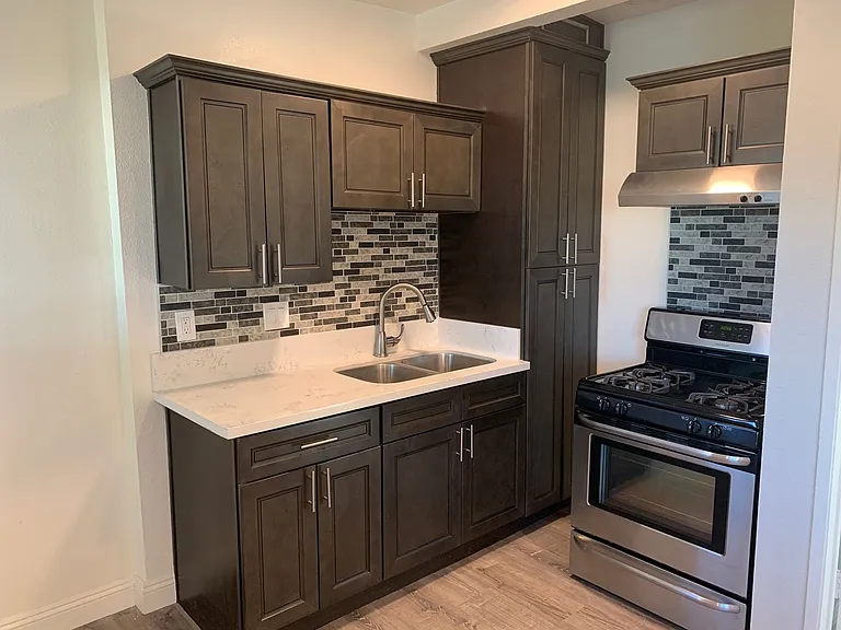 7800 Athens Circle — Photo 1
