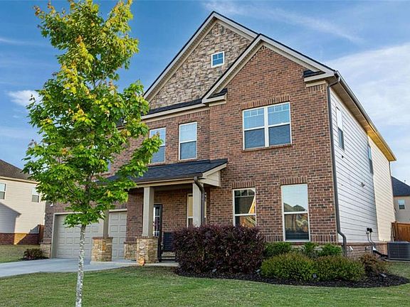 3rd image of 240 Aspen Valley Dr