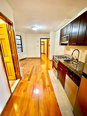 Rented by Avenues Real Estate | media 4