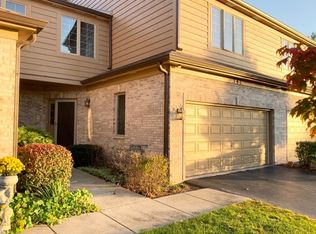 141 Santa Fe Ln, Willow Springs, IL 60480
