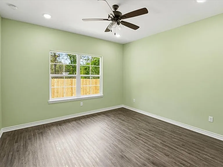 806 S Newsom St #806 — Photo 25