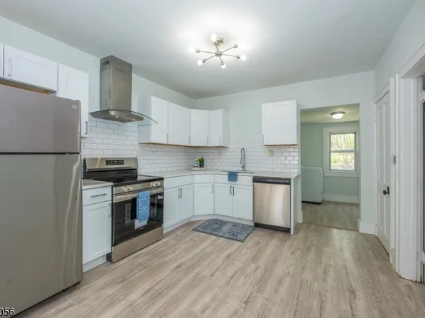 19 John Wilton St, Franklin Boro, NJ 07416