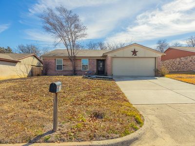 705 Admiralty Way, Fort Worth, TX, 76108