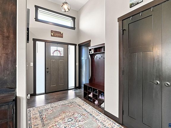 3rd image of 5409 S Solono Ave